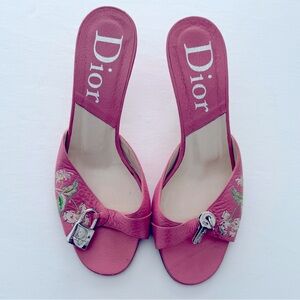 Dior women’s US size 7 pink kitten heel sandal